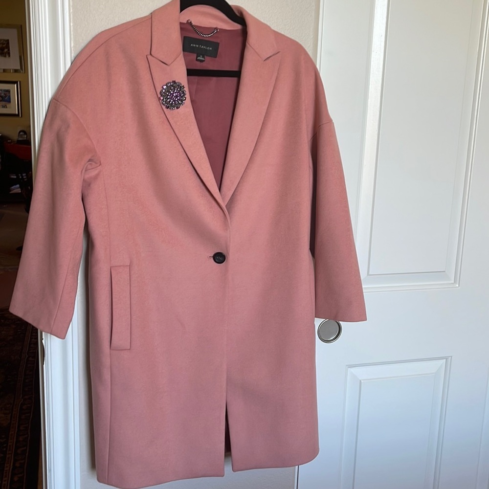 Ann Taylor wool blend coat with pin!